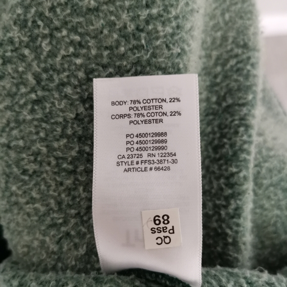 NWOT!!!! Aritzia Cozy Fleece Boyfriend - Picture 5 of 5